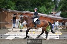 ref. photo 3701033