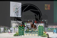 ref. photo 3896003