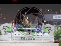 ref. photo 3898051