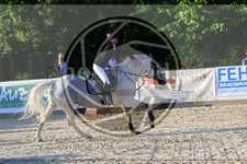 ref. photo 3695014