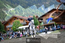 ref. photo 3715158