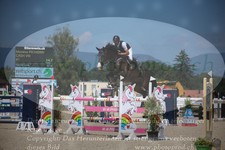 ref. photo 3280012